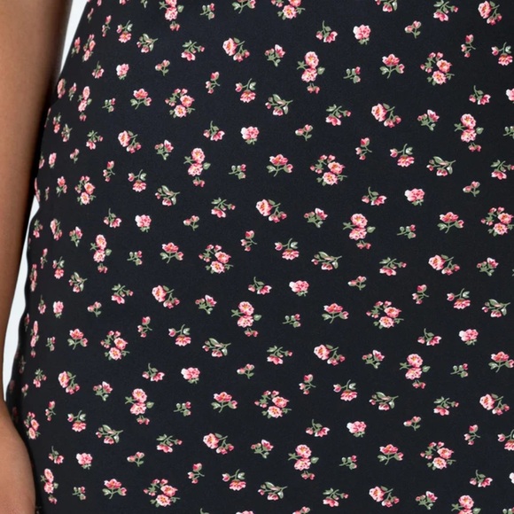 Princess Polly Floral Maxi Dress - Picture 3 of 6